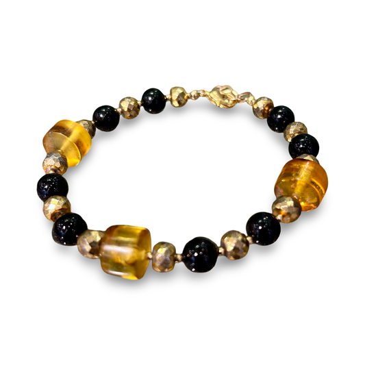 Amber & Black Onyx Bracelet – 6mm Beads with Gold-Plated Clasp
