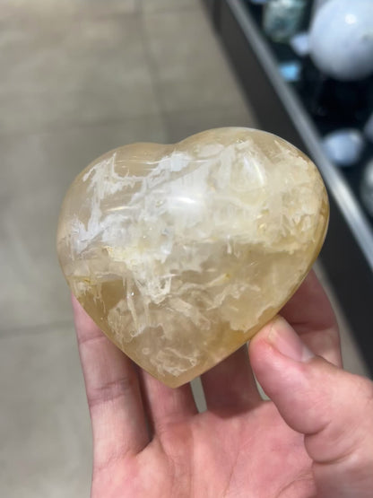 Golden Healer Quartz Heart – 356g, 4” x 2.5